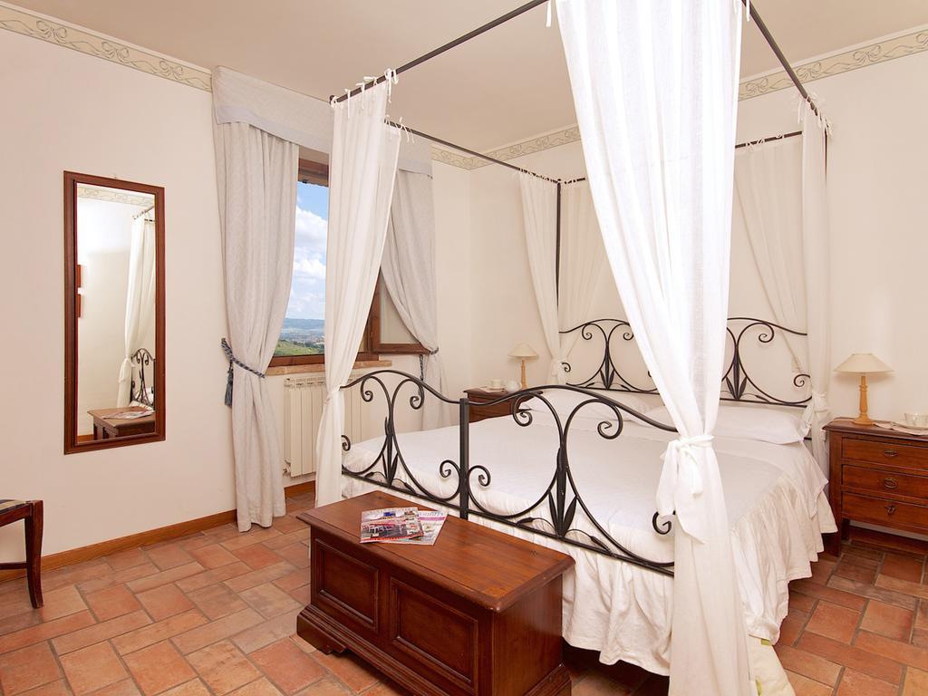 Agriturismo Le Colombe Ασίζη Δωμάτιο φωτογραφία